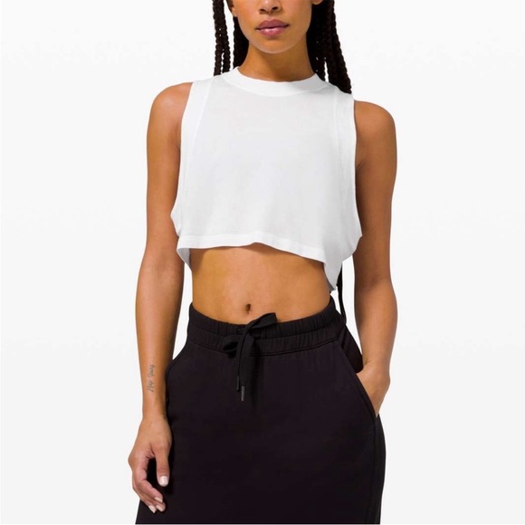 lululemon athletica Tops - Lululemon White Crop Tank size 12 beach summer